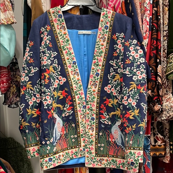Alice + Olivia Jackets & Blazers - Alice + Olivia linen embroidered blazer size 4